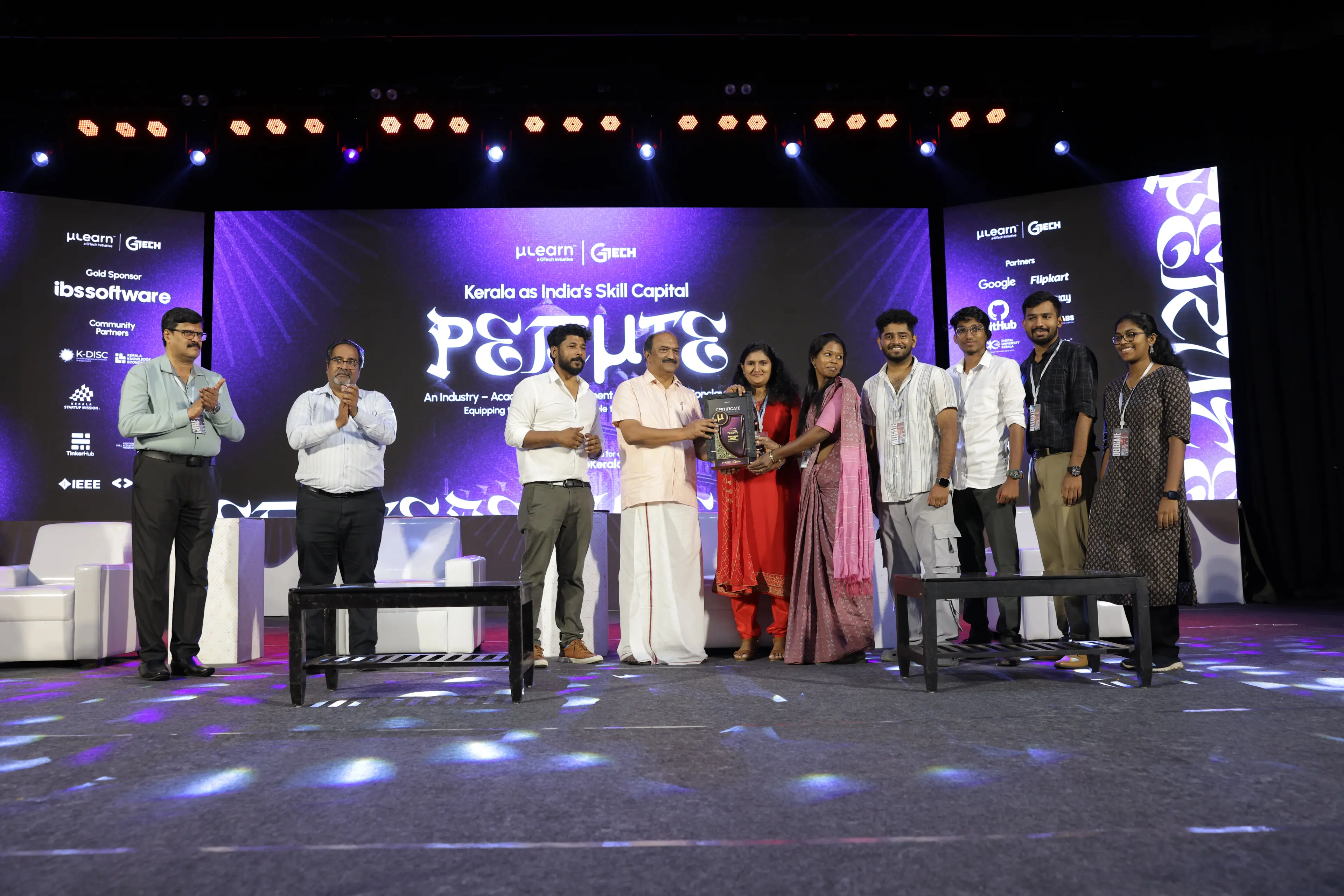 Chief guest lighting the inaugural lamp